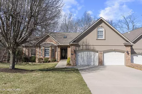123 Lafayette Pt, Crossville, TN 38558