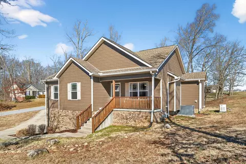 511 Cassie Ln, White Bluff, TN 37187