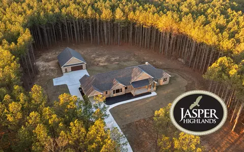 220 High Point Ln, Jasper, TN 37347