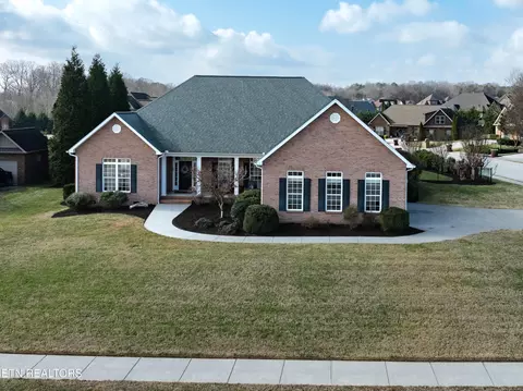 203 Heighton Ct, Alcoa, TN 37701