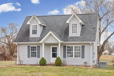 1021 Poppy Seed Dr, Oak Grove, KY 42262