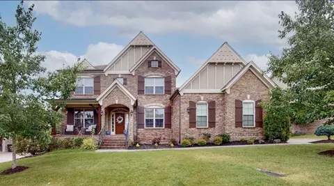 6729 Falls Ridge Ln, College Grove, TN 37046