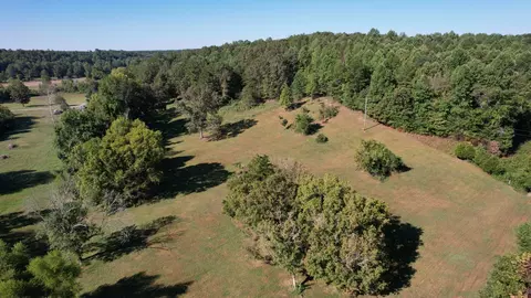 141 Gifford Ln, Hohenwald, TN 38462