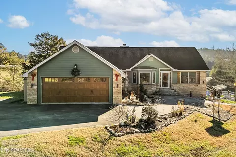 1728 Morning View Ln, Sevierville, TN 37876