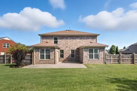 Exterior - 4007 Pendleton Dr, Spring Hill, TN 37174 photo 3 of 4