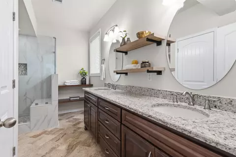 Bath - 4007 Pendleton Dr, Spring Hill, TN 37174 photo 1 of 2