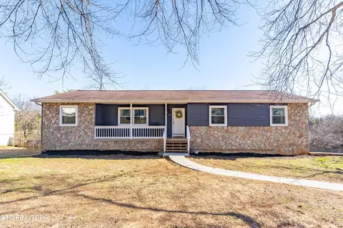 1716 Winding Ridge Tr, Knoxville, TN 37922