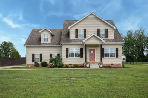 1248 Leaf Ln, Ashland City, TN 37015