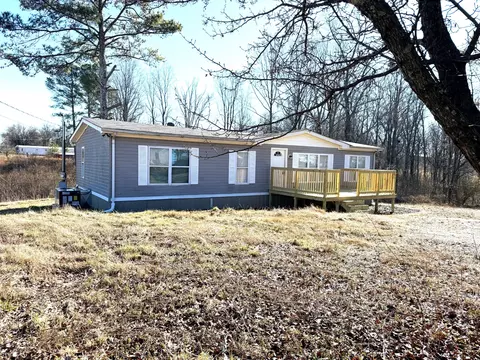 584 Rabbit Trail Rd SE, Leoma, TN 38468