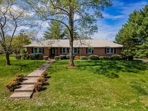 401 E Petty Ln, Winchester, TN 37398