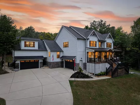 7379 Overby Rd, Fairview, TN 37062