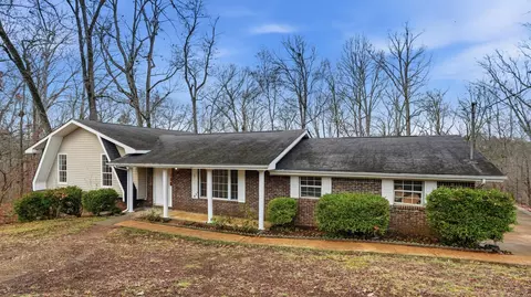 457 Hickory Cir, Ringgold, GA 30736