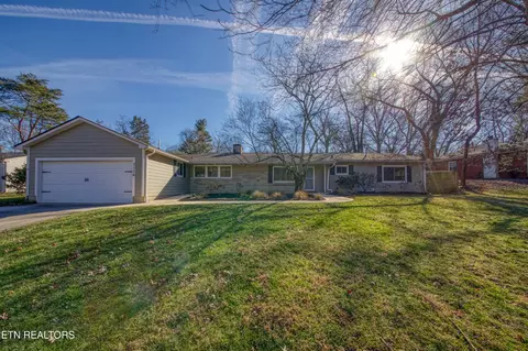 7116 Stockton Northwest Dr, Knoxville, TN 37909