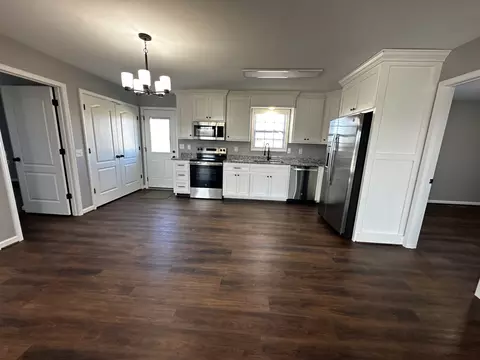 Kitchen - 24 Henkle Ln, Loretto, TN 38469 photo 1 of 2