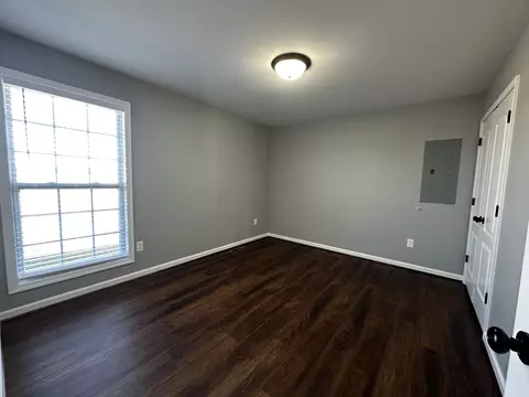 Bedroom - 24 Henkle Ln, Loretto, TN 38469 photo 4 of 6
