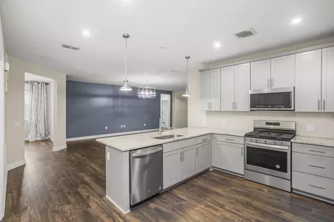 141 Saundersville Rd #1402, Hendersonville, TN 37075