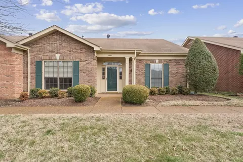 8552 Sawyer Brown Rd, Nashville, TN 37221