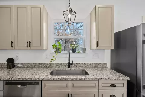 Kitchen - 1160 Jonathan Ln, Springfield, TN 37172 photo 2 of 2