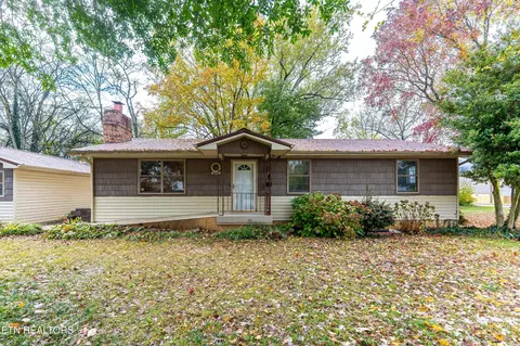 803 Rugby Pl Pl, Maryville, TN 37804