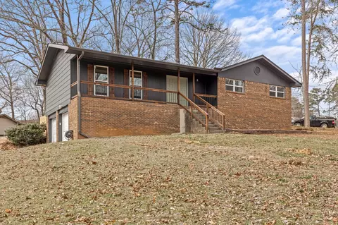 7208 Cane Hollow Rd, Hixson, TN 37343