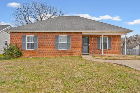 2804 Russet Ridge Dr, Clarksville, TN 37040