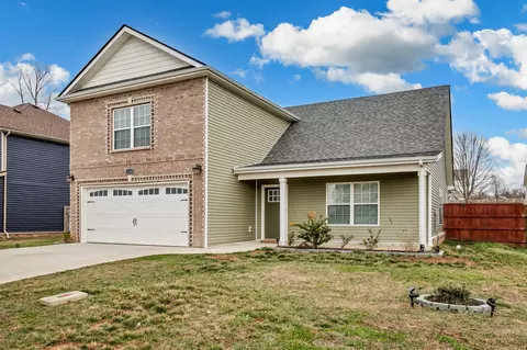 1110 Whitney Dr, Clarksville, TN 37042