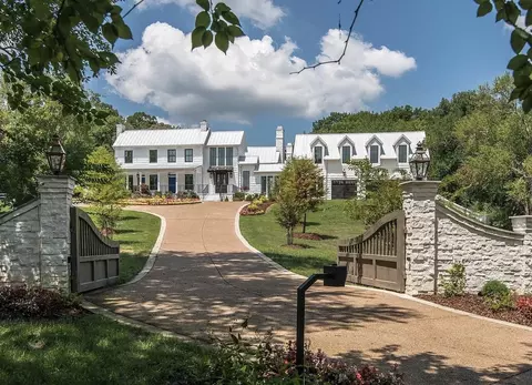 1747 Old Natchez Trce, Franklin, TN 37069