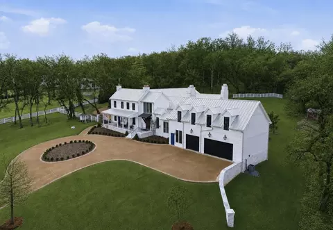 1747 Old Natchez Trce, Franklin, TN 37069