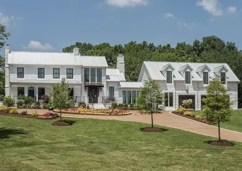 1747 Old Natchez Trce, Franklin, TN 37069