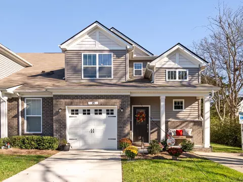 15 Torrey Pines Ln, Lebanon, TN 37087
