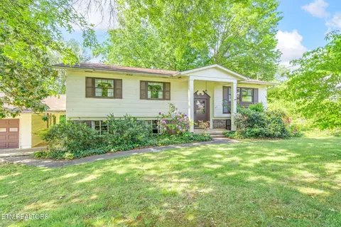 517 Elkmont Rd, Knoxville, TN 37922