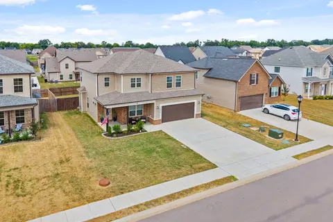 1456 Kingbird Dr, Clarksville, TN 37040