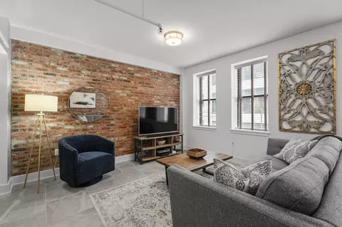 700 Church St #305, Nashville, TN 37203