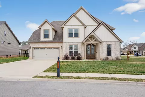 300 Lowline Dr, Clarksville, TN 37043