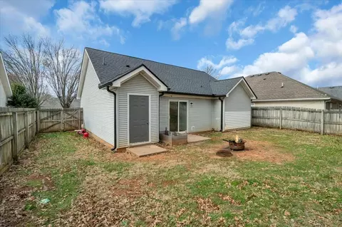 Exterior - 2765 Windwalker Ct, Murfreesboro, TN 37128 photo 4 of 6