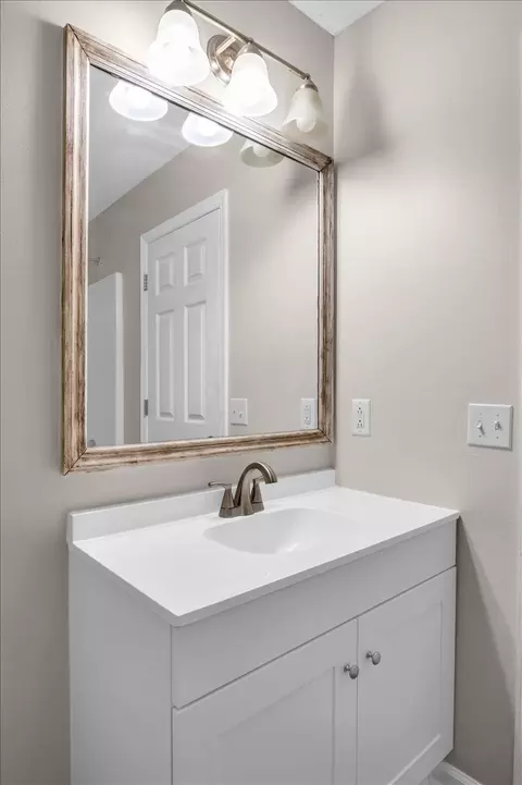 Bath - 2765 Windwalker Ct, Murfreesboro, TN 37128 photo 5 of 5
