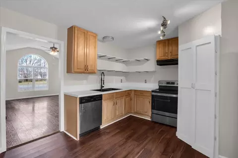 Kitchen - 2765 Windwalker Ct, Murfreesboro, TN 37128 photo 1 of 4