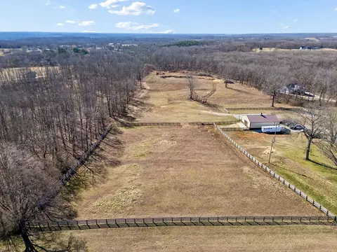 View/Area - 155 W Piney Rd, Dickson, TN 37055 photo 6 of 9
