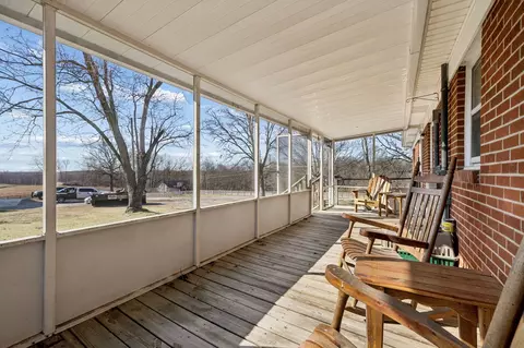 Exterior - 155 W Piney Rd, Dickson, TN 37055 photo 2 of 7