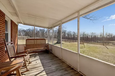 Exterior - 155 W Piney Rd, Dickson, TN 37055 photo 3 of 7