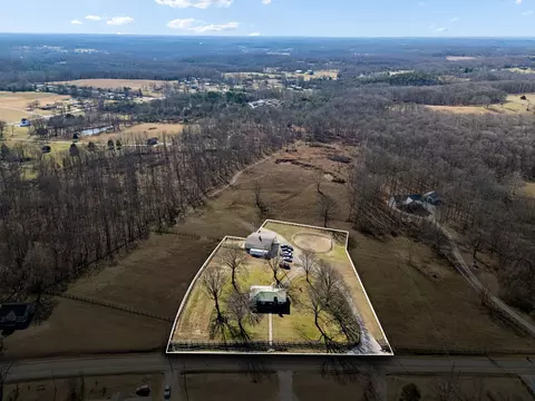 View/Area - 155 W Piney Rd, Dickson, TN 37055 photo 2 of 9