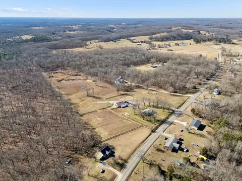 View/Area - 155 W Piney Rd, Dickson, TN 37055 photo 4 of 9