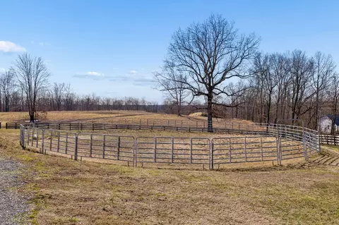 Exterior - 155 W Piney Rd, Dickson, TN 37055 photo 7 of 7