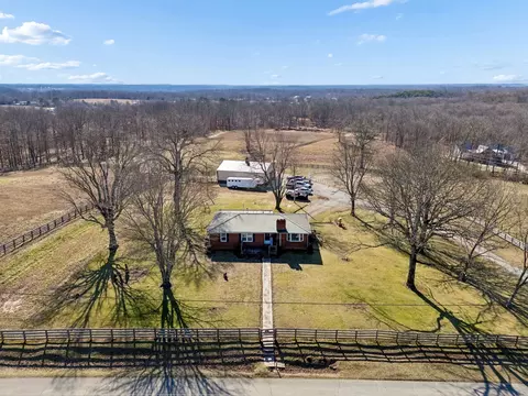 View/Area - 155 W Piney Rd, Dickson, TN 37055 photo 3 of 9