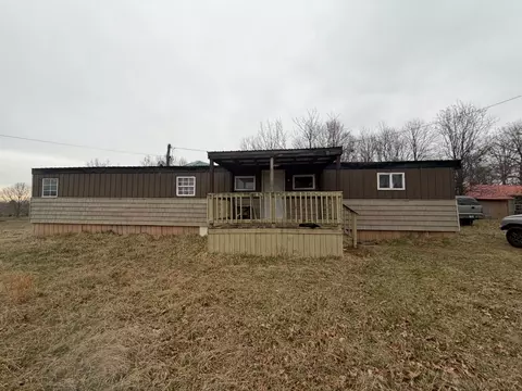 180 Lake Dr, Vine Grove, KY 40175