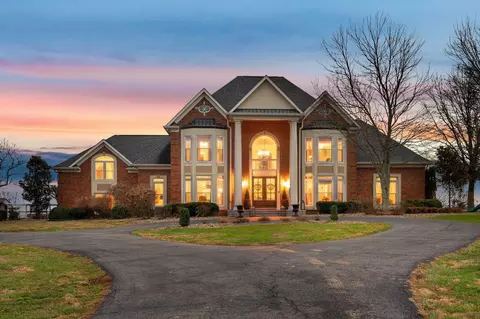 1600 Oakdale Rd, Westmoreland, TN 37186