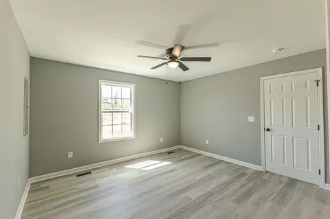 Bedroom - 80 Dave O Ln, Loretto, TN 38469 photo 7 of 12
