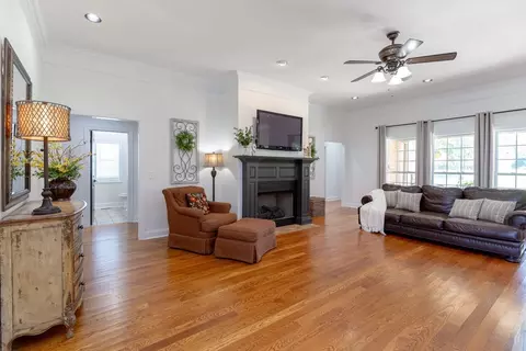 Living - 2575 North Rd, Murfreesboro, TN 37128 photo 1 of 3