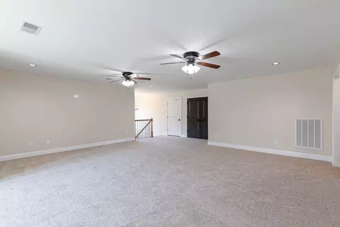 Living - 2575 North Rd, Murfreesboro, TN 37128 photo 3 of 3