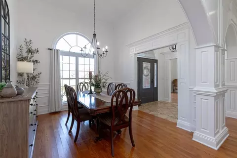 Dining - 2575 North Rd, Murfreesboro, TN 37128 photo 2 of 3